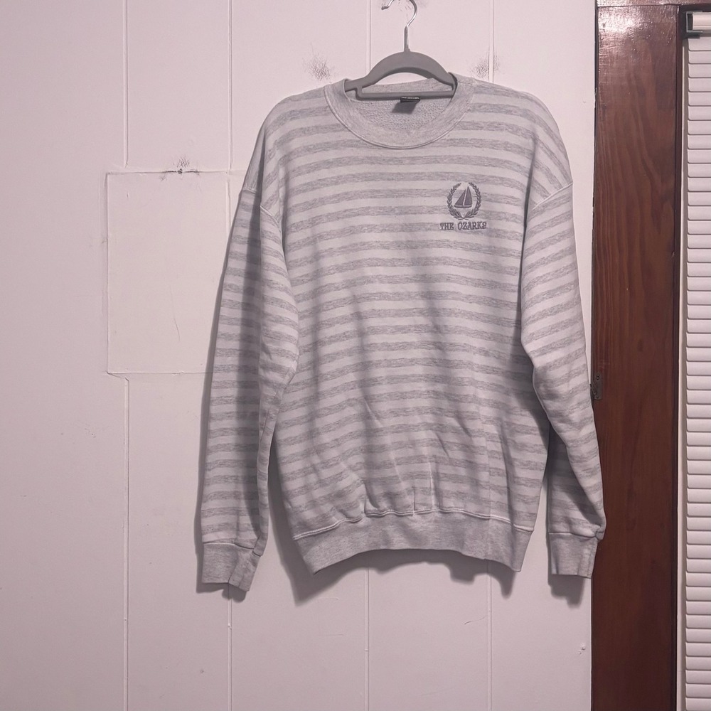 H.L. Miller Gold Gray‎ Striped Crewneck Sweatshirt XL "The Ozarks" Embroidered